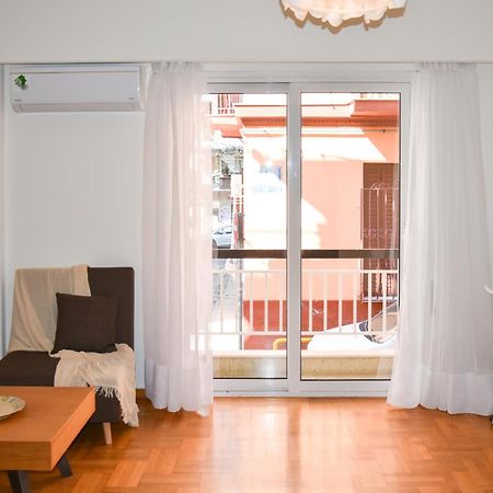 Spacious Modern Apartment In Pagkrati Athen Exterior foto